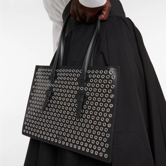 ALAÏA Mina Small perforated leather tote bag - Picture 2 of 14